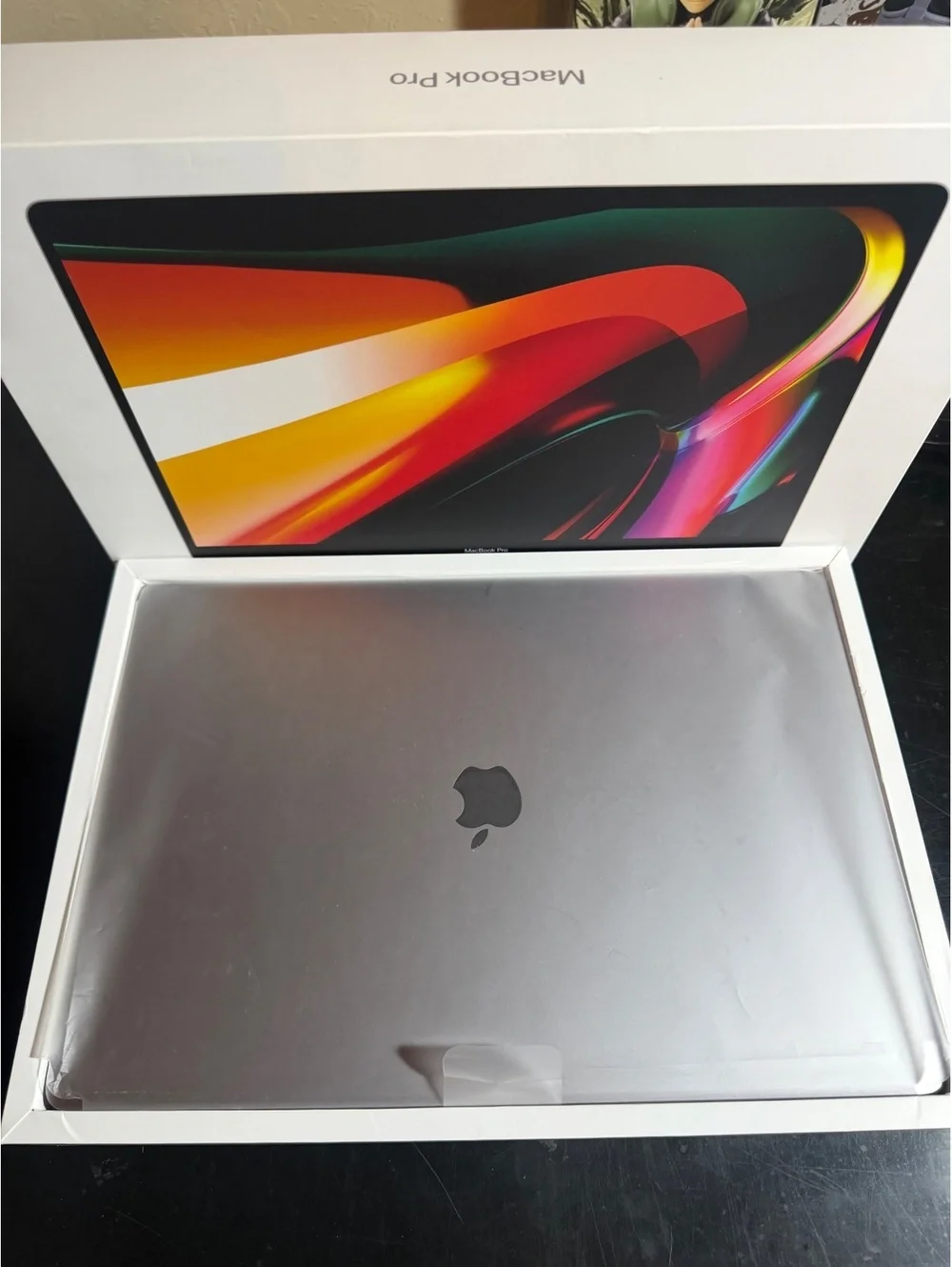 Macbook pro 16” MacOS 2025 Tahoe 26.5, ram 64gb, ssd 512gb, Apple I9-Core, A+